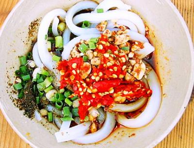 來一碗傷心涼粉，能讓您清爽一夏！