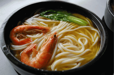  砂鍋米線技術(shù)培訓(xùn)機(jī)構(gòu)需要多少錢？總部一對(duì)一技術(shù)培訓(xùn)