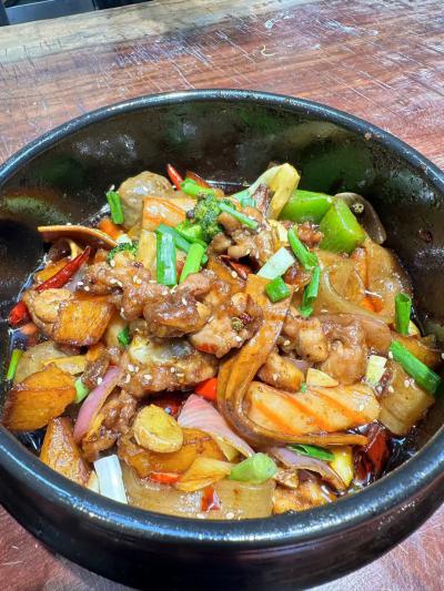 重慶雞公煲技術培訓哪里正宗？飄味緣餐飲培訓學校為您揭秘