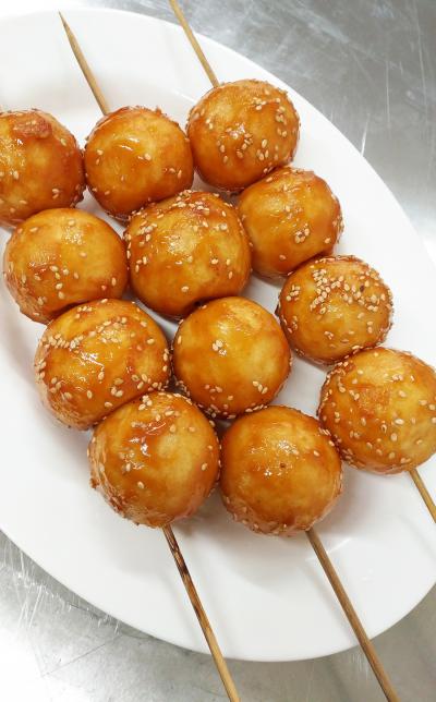 學(xué)做糖油果子技術(shù)培訓(xùn)哪里好？飄味緣小吃培訓(xùn)學(xué)校詳解